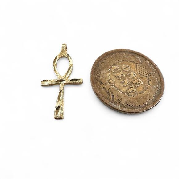 14K Yellow Gold Ankh Cross Pendant Charm Textured Cut Etched Egyptian Style .56g - Picture 4 of 4